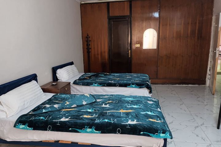 Room 2 of 11