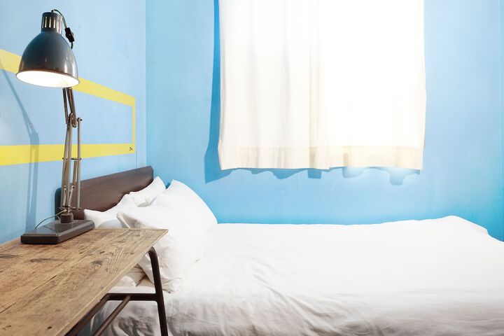 Room 6 of 22