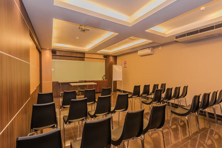 Meeting 32 of 37