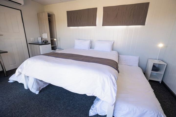 Room 11 of 26