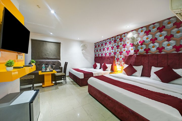 Room 9 of 21