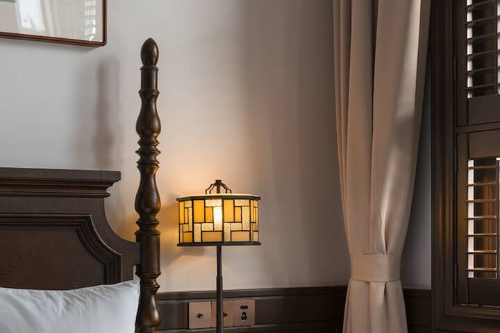 Room 27 of 57