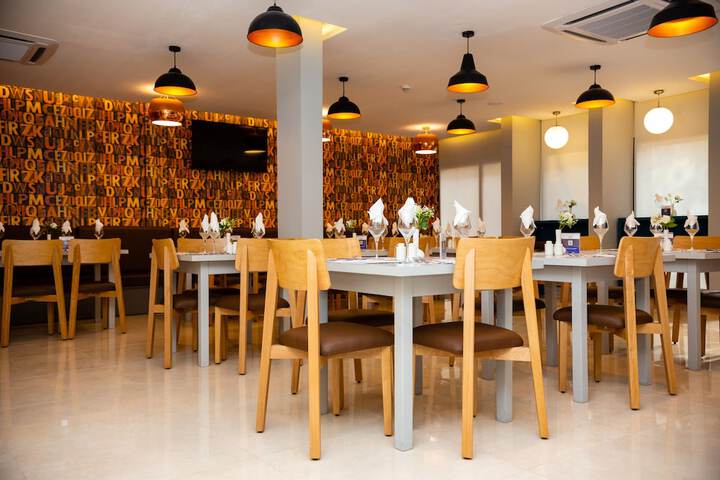 Dining 54 of 79