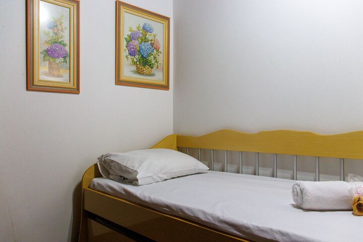 Room 76 of 89