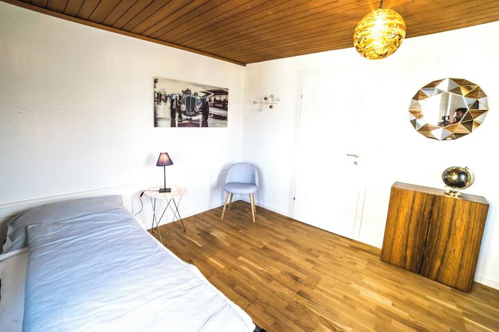 Room 18 of 40