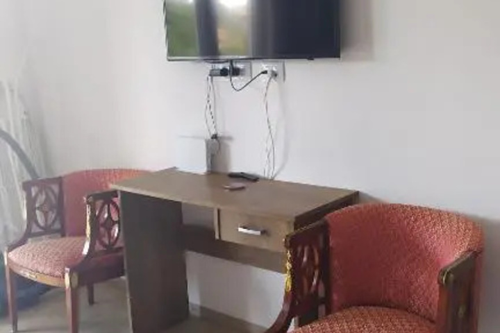 Room 3 of 14
