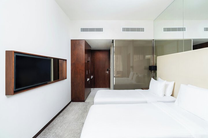 Room 50 of 114