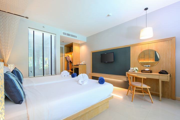 Room 18 of 68