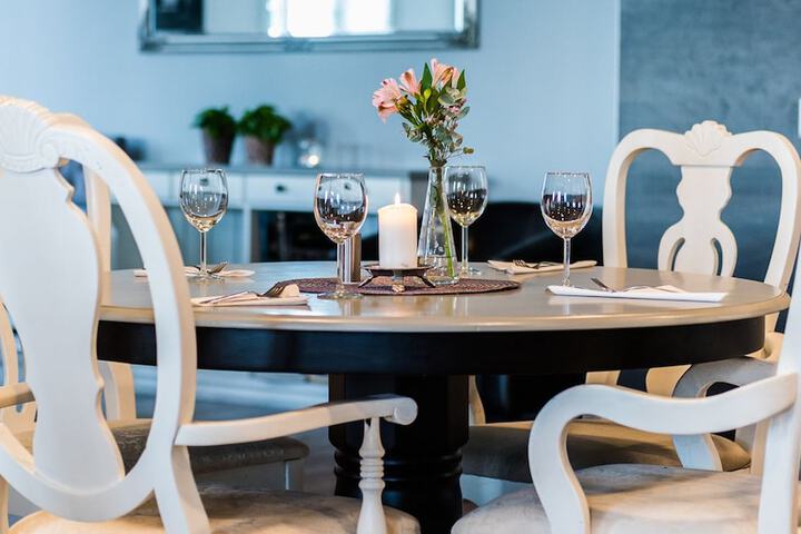 Dining 56 of 77