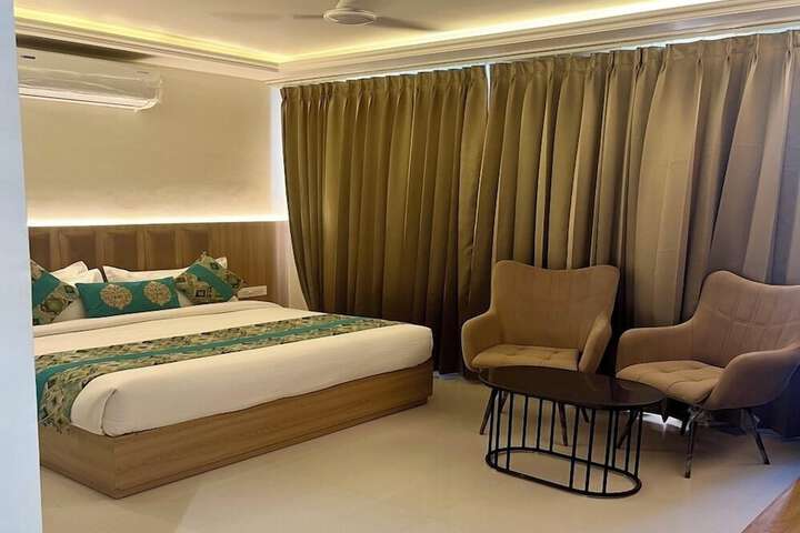 Room 20 of 29