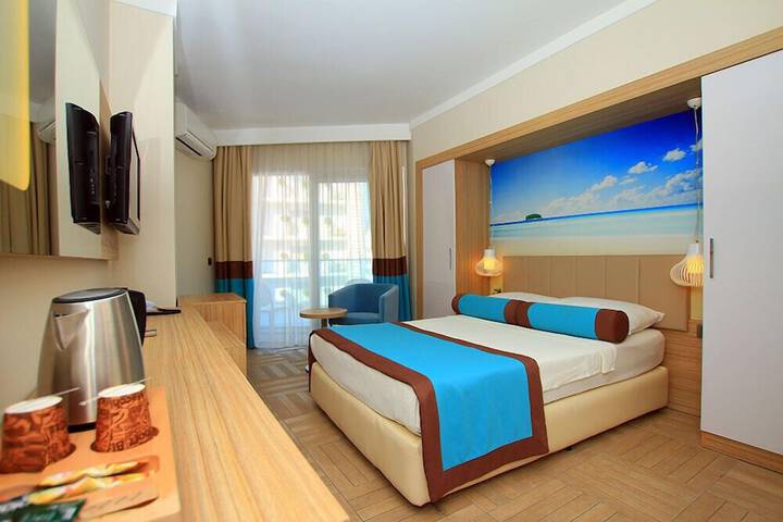 Room 16 of 54
