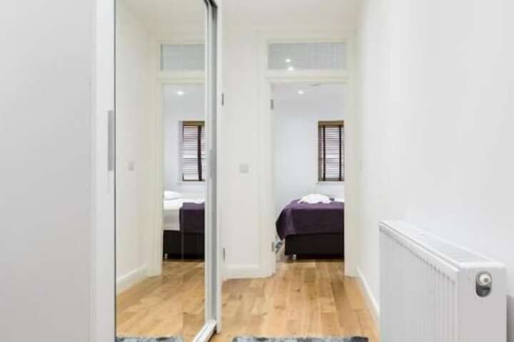 Room 21 of 48