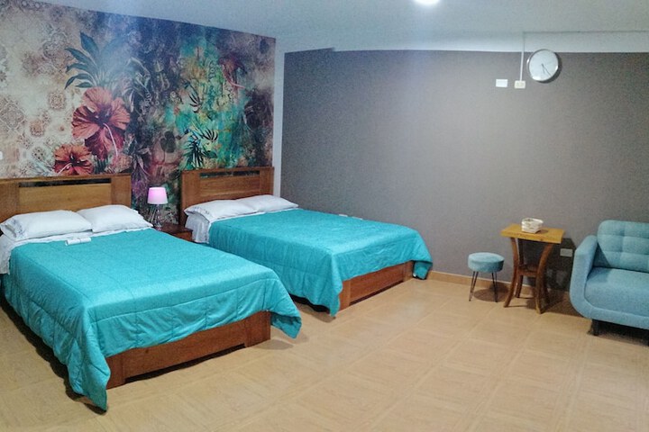 Room 6 of 53