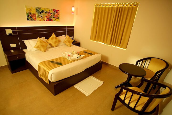 Room 12 of 92