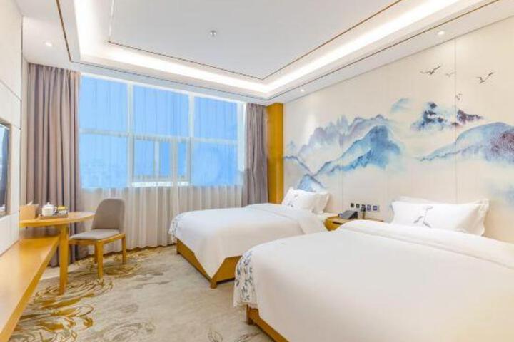 Poyang Hotel