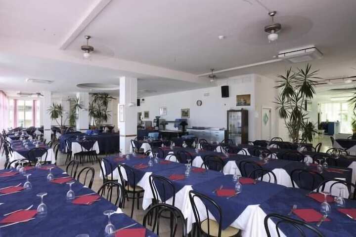 Dining Photos