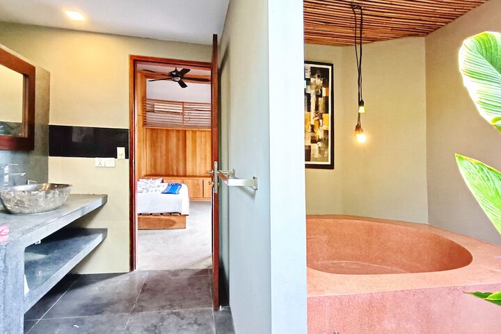Room 50 of 75