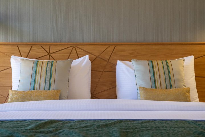 Room 28 of 46