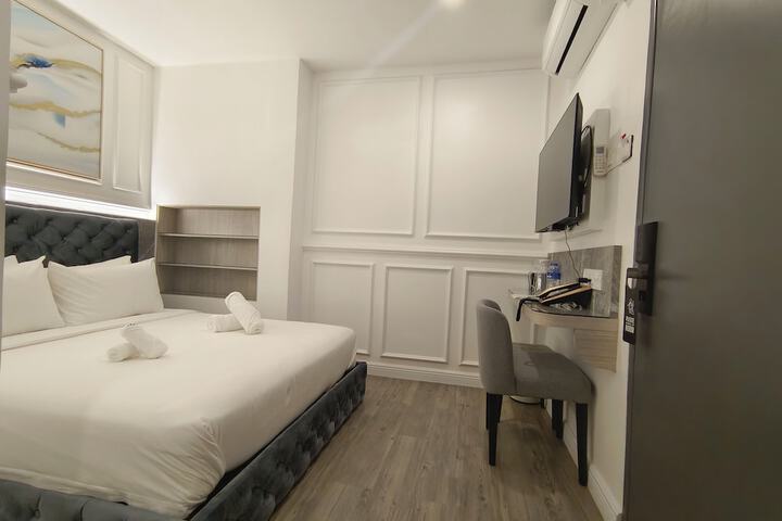 Room 19 of 66