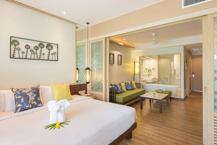 Room 27 of 170