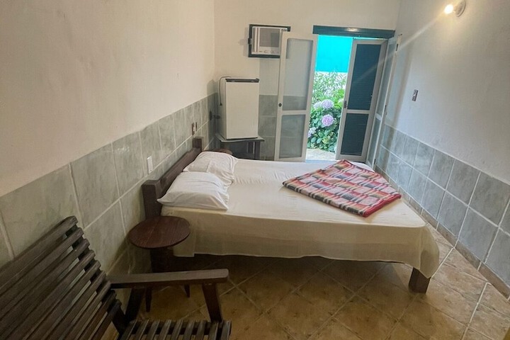 Room 6 of 26