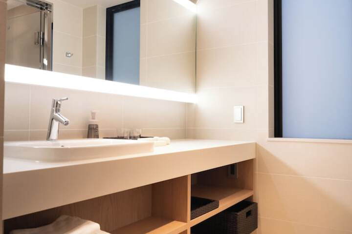 Room 45 of 68
