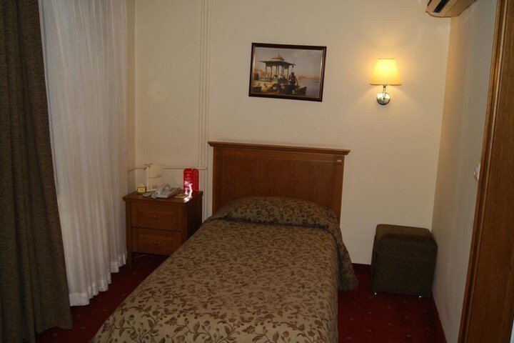 Room 13 of 47