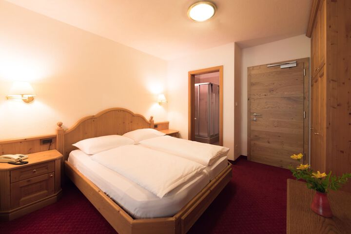 Room 10 of 49