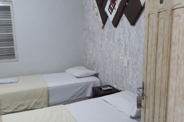 Room 32 of 98