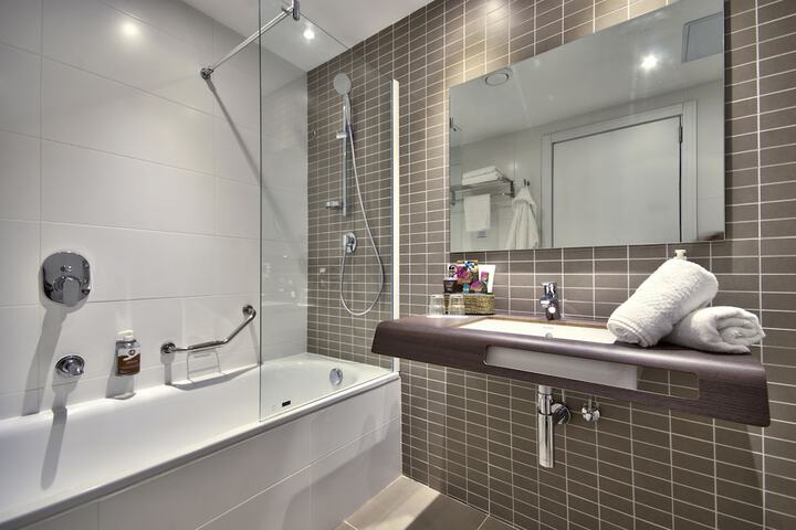 Room 15 of 57