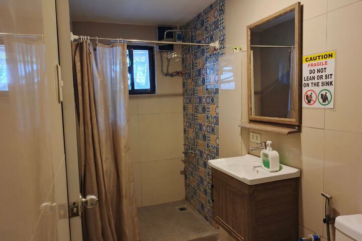 Room 30 of 52