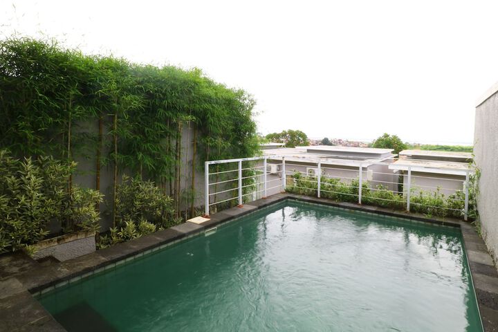 Terrace/Patio 19 of 36
