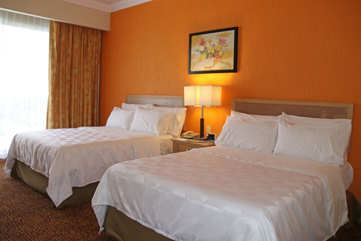 Room 5 of 59