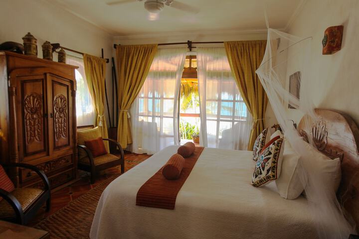 Room 4 of 62