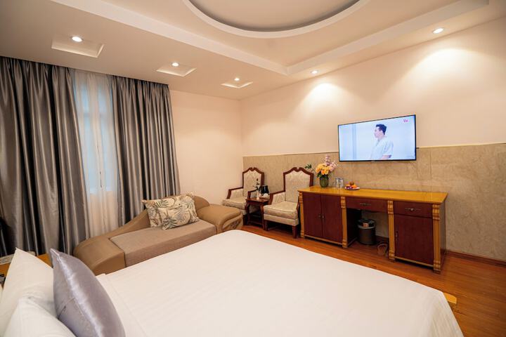 Room 15 of 80