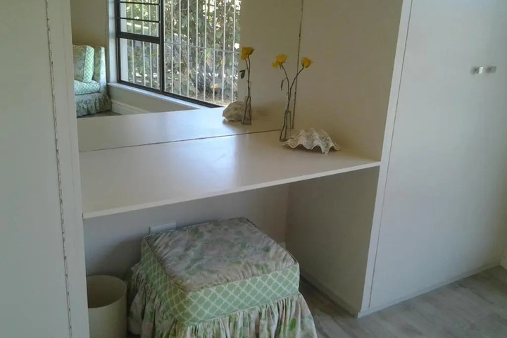 Room 4 of 19