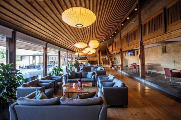 Lobby Entry