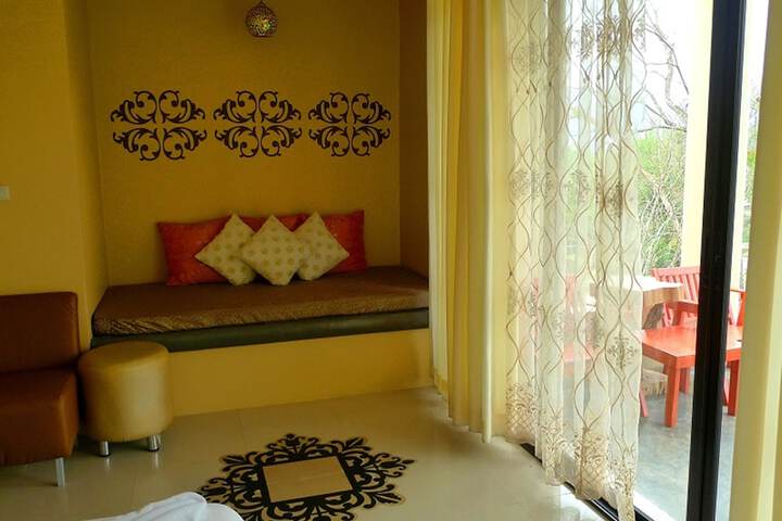 Room 27 of 65