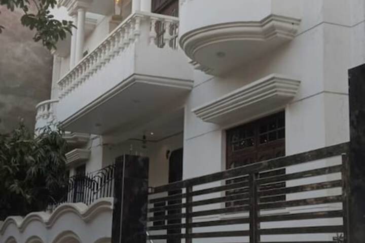 Hotel 63 of 69