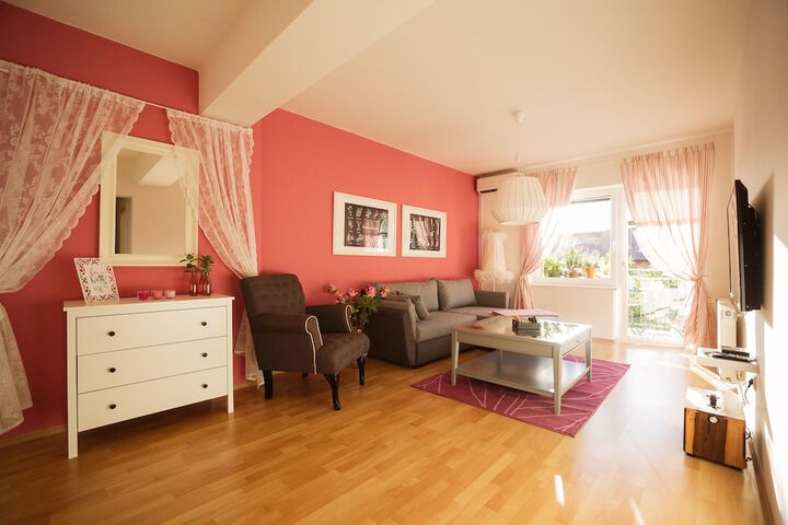 Room 14 of 24