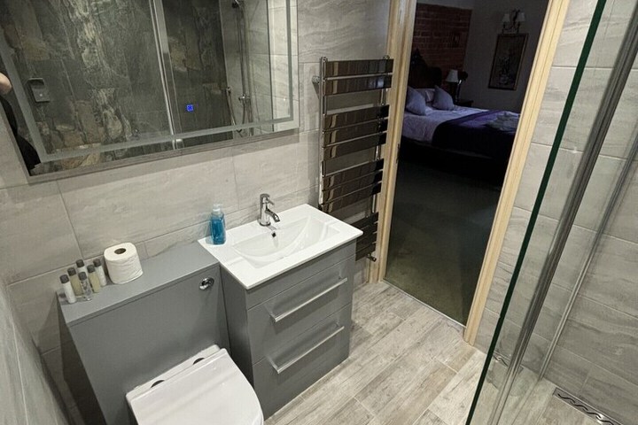 Room 18 of 30