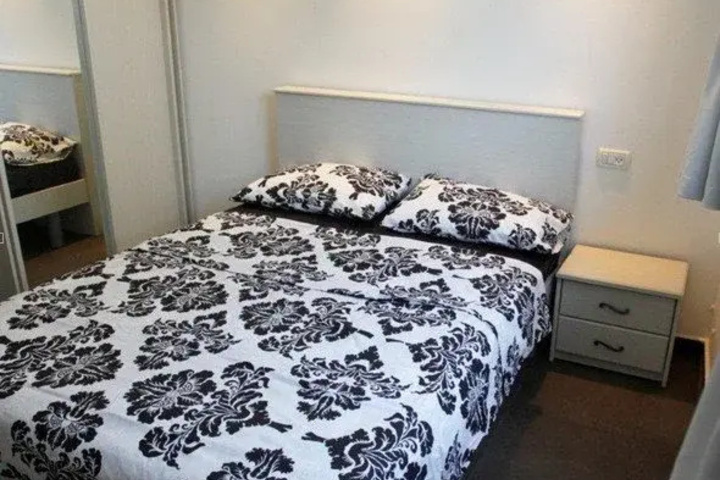 Room 3 of 17