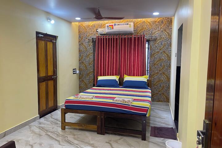 Room 37 of 81