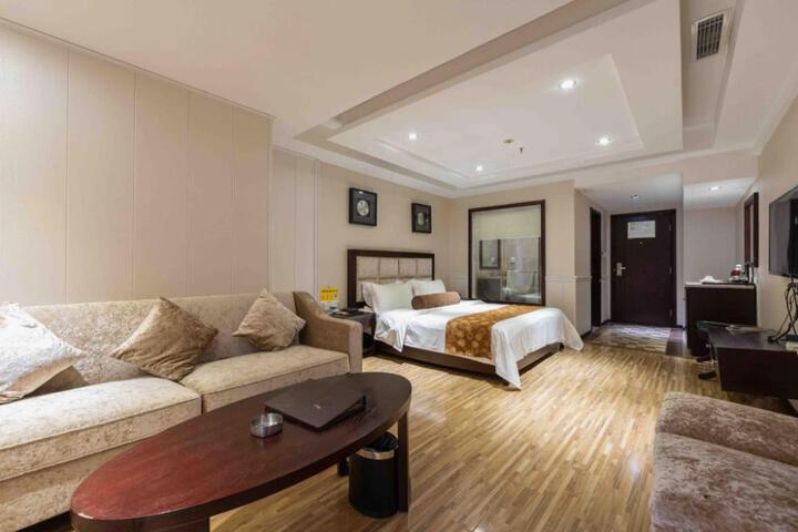 James Joyce Coffetel Chongqing Dazu Shike District Government