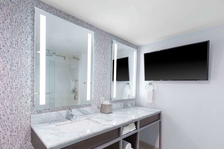Bathroom shower