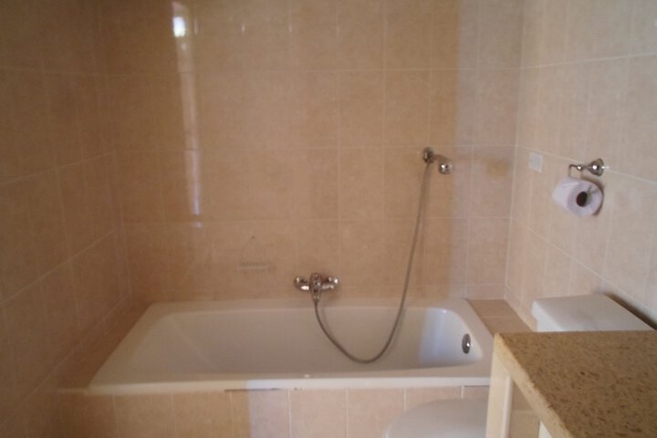 Room 20 of 33