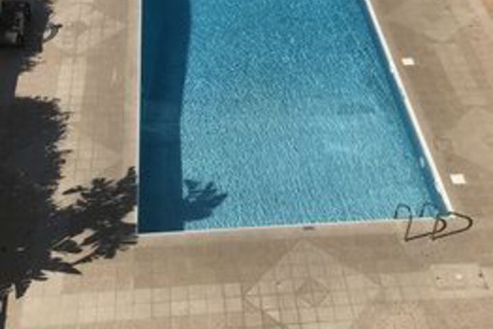Pool 13 of 18