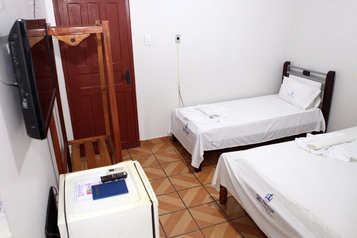 Room 7 of 11