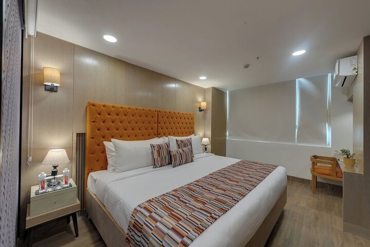 Room 15 of 26