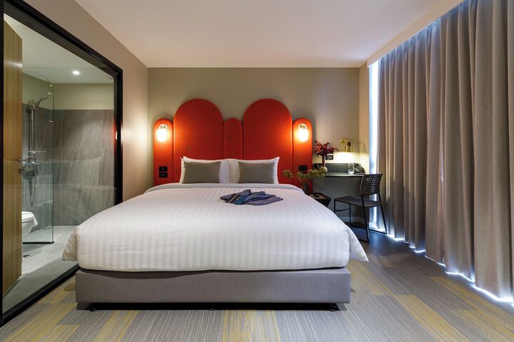 Room 73 of 161
